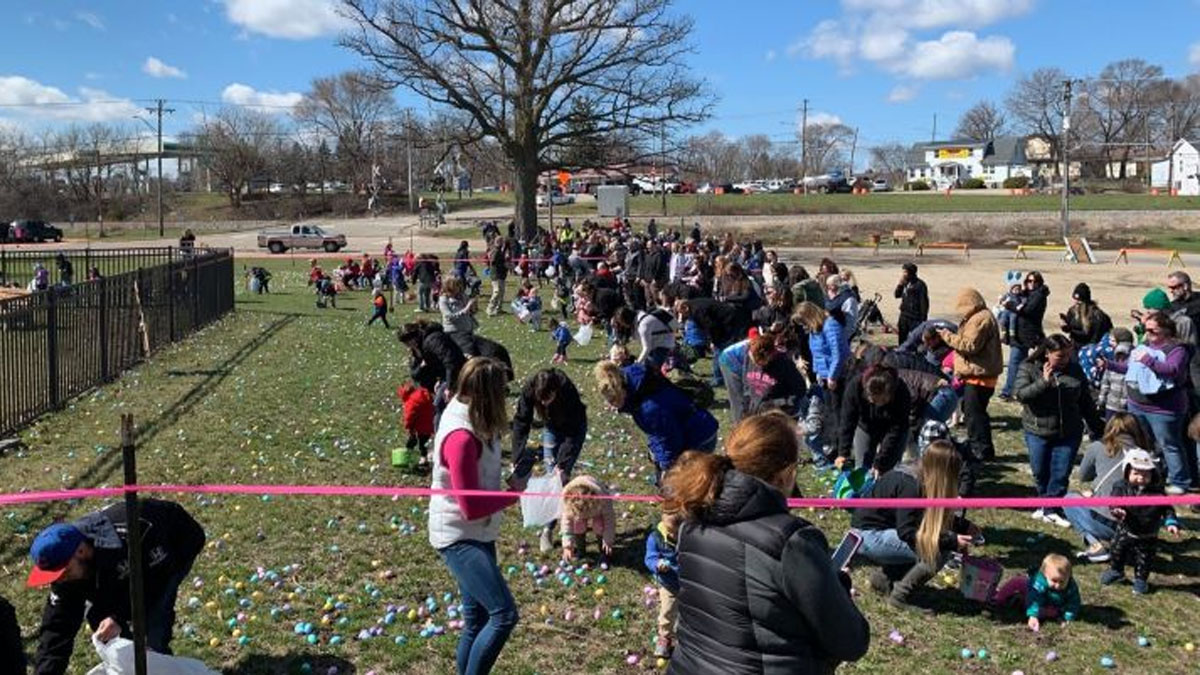 Egg-Citing Egg Hunt and Bunny Breakfast in Fox Lake